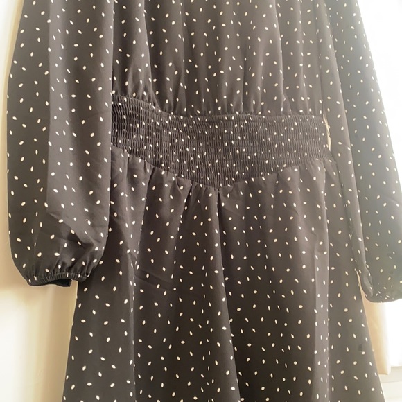 Express Polka Dot Long Sleeve Crew Neck Back Button Sheath Dress Size S - Picture 7 of 11